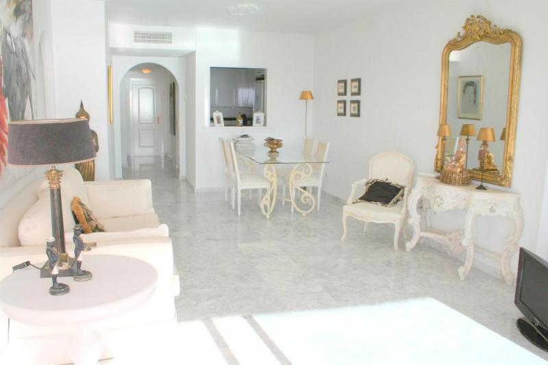 lounge .apartment in Costaquebrada for sale