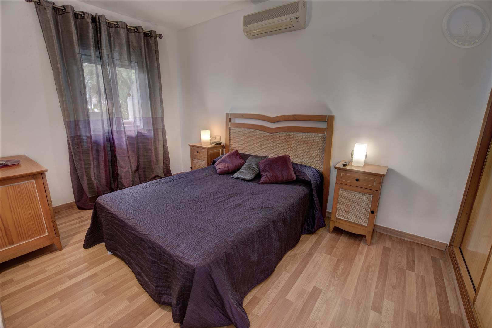 Apartamento en venta Benal Beach dormitorio