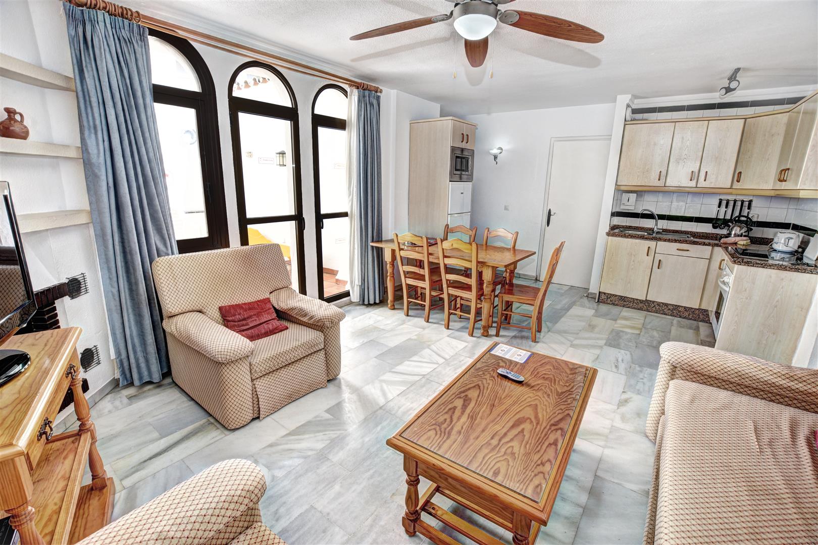 2 bed apartment for sale Pueblo Evita with 2 terraces - lounge